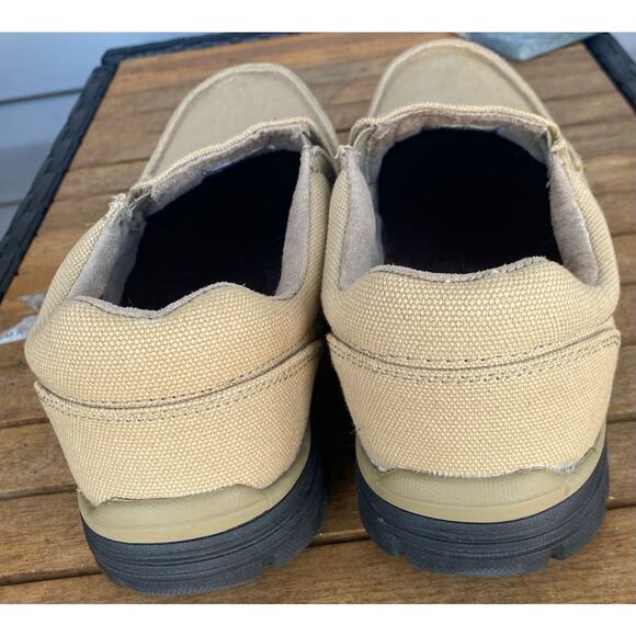Magellan Outdoors Men’s Beige
 Canvas Slip On Shoe Size 10 NWOB - Picture 5 of 8